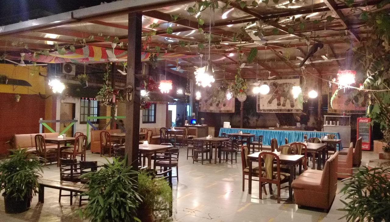 Hotel Ritz Pune Zewnętrze zdjęcie