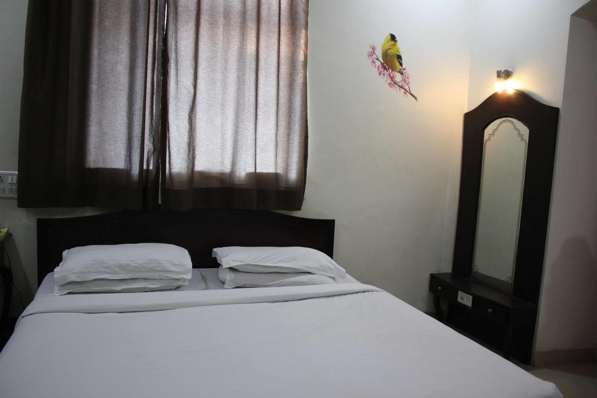 Hotel Ritz Pune Zewnętrze zdjęcie